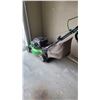 Image 2 : Lawn Boy A