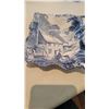 Image 4 : Blue & White Decor A