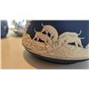 Image 7 : Blue & White Decor A