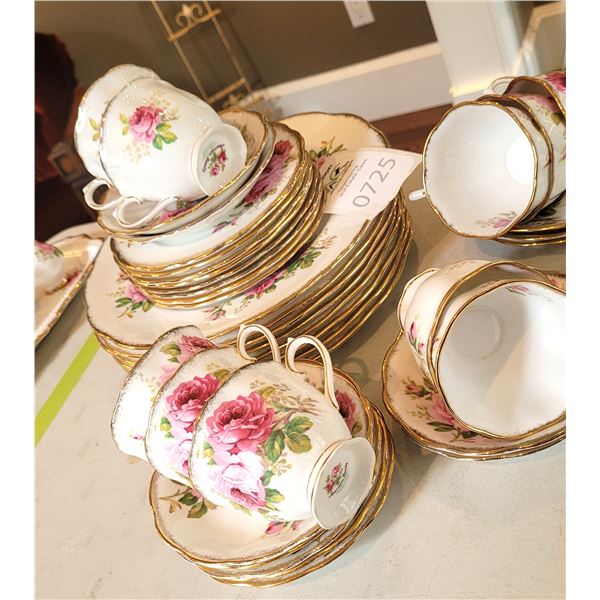 Royal Albert American Beauty A