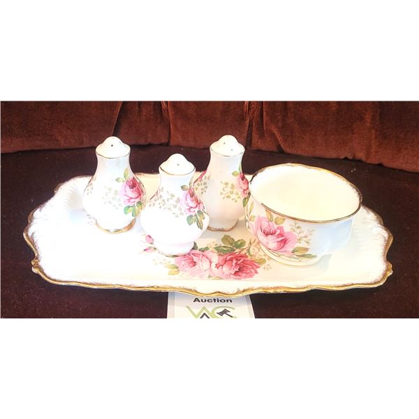 Royal Albert American Beauty A