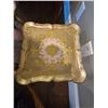 Image 7 : Tables & Decor B
