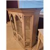 Image 7 : Cabinet C