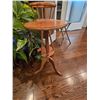 Image 2 : Plant Stands & Faux Greenery B