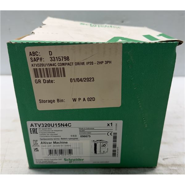 Schneider Electric Altivar 320 #ATV320U15N4C 2HP Variable Frequency Drive 1.5kW