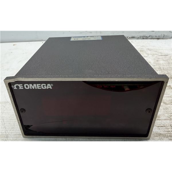Omega #DP-773 Digital Panel Voltmeter 0.1A 115V