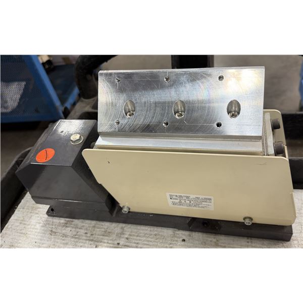 Sanki #PEF-L250AG Piezo In-Line Feeder