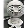Image 4 : Woozoo Iris USA Oscillating Table Fan White No Remote