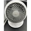 Image 5 : Woozoo Iris USA Oscillating Table Fan White No Remote