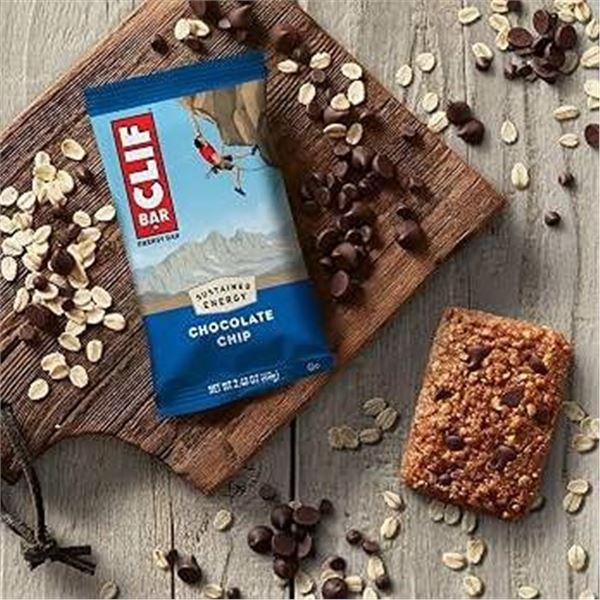 CLIF Bar Chocolate Chip Energy Bars 12 Pack