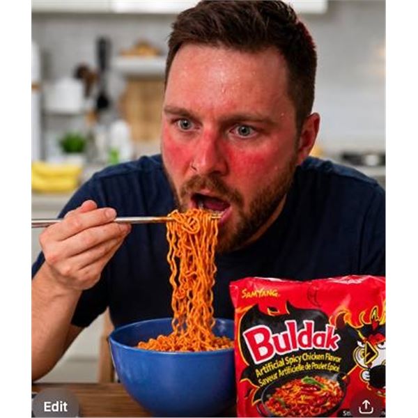 Buldak Artificial Spicy Chicken Flavour Ramen 12 x 140g