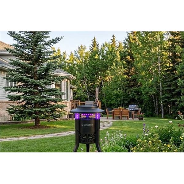 Dynatrap Outdoor Bug Trap with Flame Light