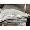 Image 2 : King Size Grey Cooling Blanket