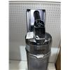 Image 3 : Samsung Jet Cordless Stick Vacuum with Attachments