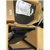 Image 5 : Dyna-Glo 2-Burner LP Gas Grill Unassembled