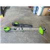 Image 2 : Greenworks Pro 80V String Trimmer and Leaf Blower Set
