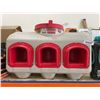 Image 2 : OverEZ Chicken Feeder with No-Waste Design