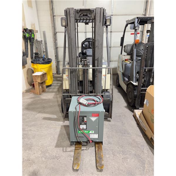 Crown FC Series Electric Forklift with Ametek Battery Charger