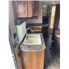 Image 13 : Keystone 22 ft Springdale Travel Trailer with Weight Distribution Hitch