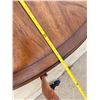 Image 6 : VINTAGE SOLID WOOD DOUBLE-PEDESTAL DINING TABLE WITH TWO LEAVES