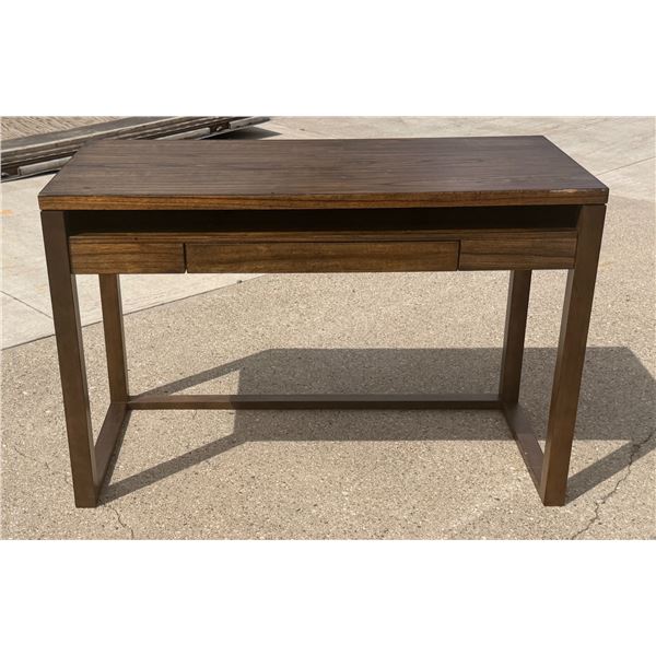 SIGNATURE DESIGN BY ASHLEY BAYBRIN HOME OFFICE SMALL DESK