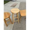 Image 3 : WOODEN STOOLS AND TV TRAY TABLES