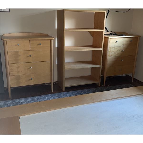 Lightwood Bedroom Set with King Platform, Two Dressers, and Shelf