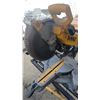 Image 12 : DeWalt DW718 12-Inch Double-Bevel Sliding Compound Miter Saw with Wheeled Stand