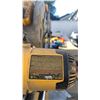 Image 7 : DeWalt DW718 12-Inch Double-Bevel Sliding Compound Miter Saw with Wheeled Stand