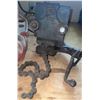 Image 3 : Ridgid No. 450 Tri-Stand Pipe Vise and Ridgid BC-410 Chain Pipe Vise