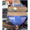 Image 4 : Record 1 Ton Bench Vise Made in England