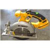 Image 3 : DeWalt 18V Cordless Circular Saw with Extra 7" Blade and Battery