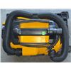 Image 3 : DeWalt DCV581H Heavy Duty 2 Gallon Wet/Dry Vacuum