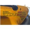 Image 4 : DeWalt DCV581H Heavy Duty 2 Gallon Wet/Dry Vacuum