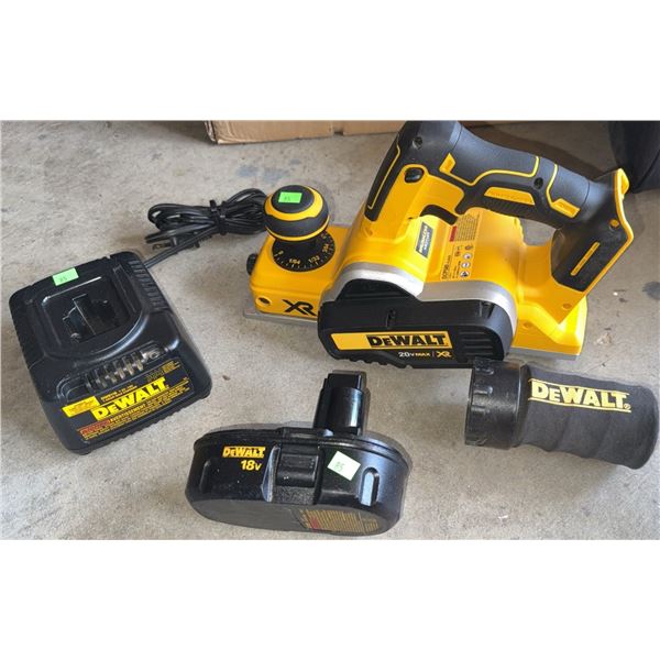 DEWALT DCP580 20V MAX XR Brushless Planer With Charger and Batteries
