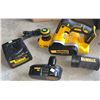 Image 1 : DEWALT DCP580 20V MAX XR Brushless Planer With Charger and Batteries