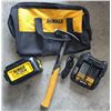 Image 1 : DEWALT 14 oz Hammer with 40V Battery, Charger, and Carrying Bag