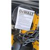 Image 5 : DeWalt Router Kit with Plunge and Fixed Bases in Carrying Case