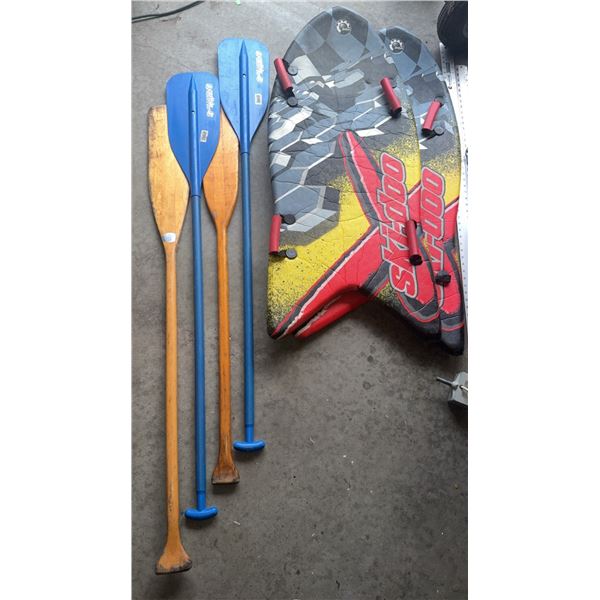 Skidoo Inflatable Towable Tubes with Four Oars