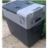 Image 2 : Alpicool Electric Cooler with Wheels and Telescopic Handle