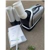 Image 1 : ZERO BREEZE Mark 2 Portable Air Conditioner with Accessories