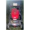 Image 3 : Honda HRX Series Versamow Gas Self-Propelled Lawn Mower