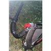 Image 5 : Troy-Bilt Backpack Leaf Blower 32cc Gas-Powered