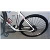 Image 8 : Cannondale CAADX Aluminum Cyclocross Bicycle with Extra Wheelset and Helmet