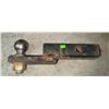 Image 4 : 4 Trailer Hitch Ball Mounts and 1 Adjustable Drop Hitch Attachment