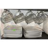 Image 8 : Madison Square Park Porcelain Dinnerware Set with Glass Mugs and Knife Block