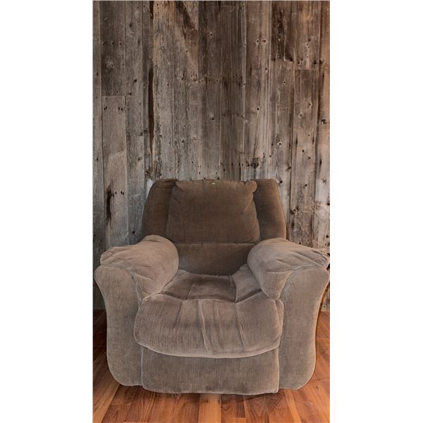 Padded Fabric Recliner Armchair with Lever Recline Mechanism
