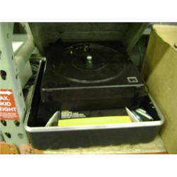 KODAK CAROUSEL 4400 PROJECTOR WITH CASE