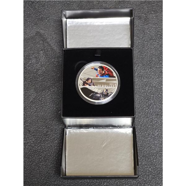 2016 Canada $30 Batman v Superman 2oz .999 Fine Silver Coin in Display Box