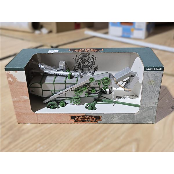 RARE - John Deere 1938 Thresher 1/28 scale